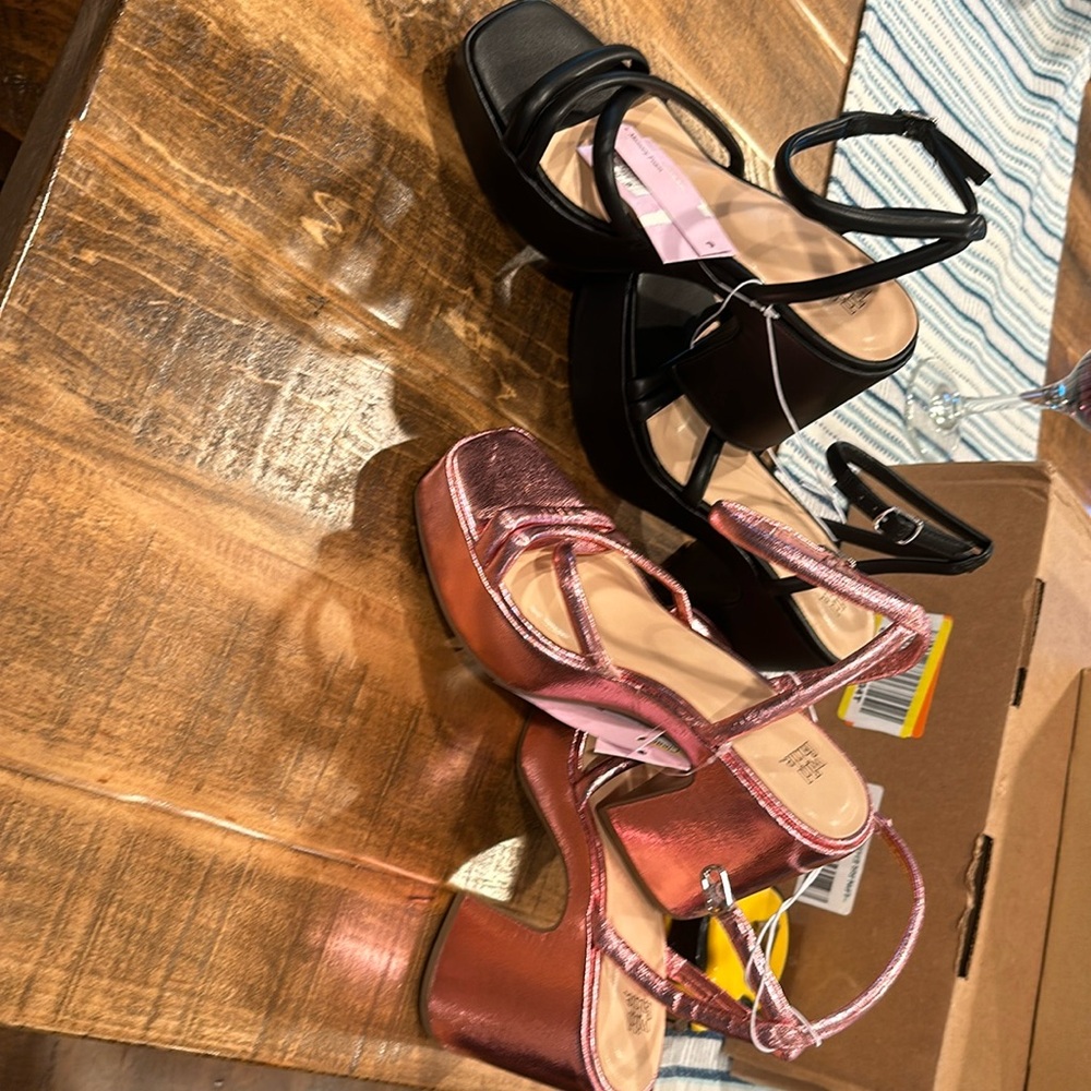 Two pairs of lady sandals